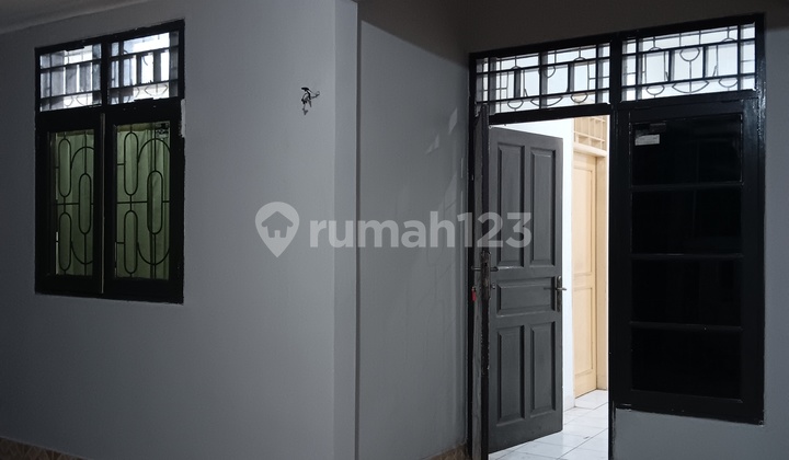 Rumah 3 Kamar Sewa Cepat Metland Menteng Cakung Bebas Banjir Siap Huni Rumah 3 Kamar Sewa Cepat Metland Menteng Cakung Bebas Banjir Siap Huni