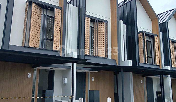 Unit Terbatas Rumah Attic Mts Jgc 4 Kamar Tidur 3 Lantai Siap Huni bisa KPR