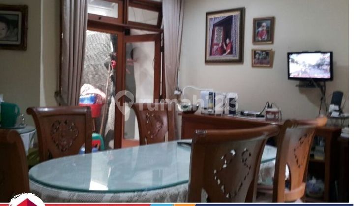 Rumah Bagus Luas Strategis Hook di Pondok Kelapa Jakarta Timur