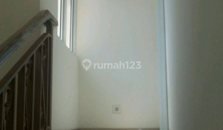 Rumah Lebar 6 Ada Ac Di Cluster Laseine Jakarta Garden City/jgc 2