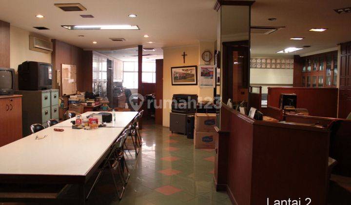 Rukan/ruko/gedung kantor 4 lt bagus strategis shm di Jatinegara Jakarta Timur 2