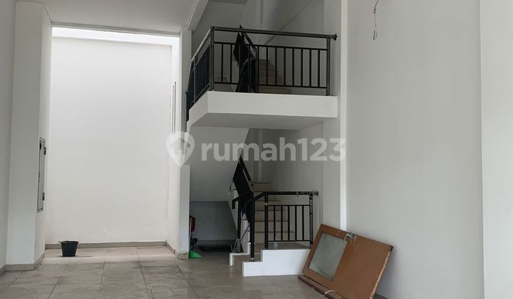 Ruko The Walk 3 Lantai Lebar 5 Hadap Timur Di Area Jakarta Garden City/jgc Cakung Jakarta Timur
