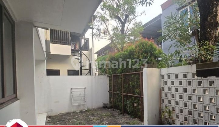 Sewa Rumah Full Furnished 2 Lantai,Letak Strategis dan Bebas Banjir di Cluster Casia Siap Huni
