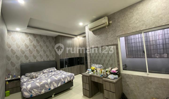 Rumah Bagus Rapih Sudah Renov dan SHM di Kemang Pratama 3 Bekasi Barat 2