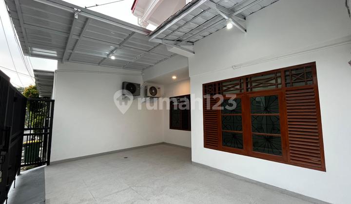 Rumah Dijual Cepat Lokasi Bagus Siap Huni Di Pondok Bambu Jakarta Timur 2