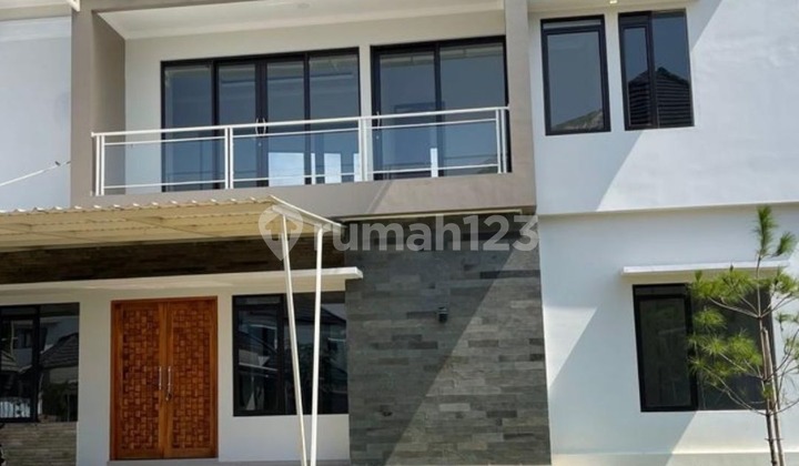 Jual Cepat Rumah Siap Huni Dengan Private Pool, Letak Strategis Di Garut Jawa Barat