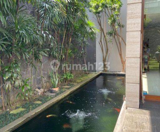 Rumah Luxury Mewah, Modern di Setraduta Arsitek By Suwito 2