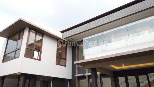 Rumah Dijual Di Setraduta Konsep Modern Dan Mewah Siap Huni 1