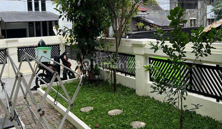  Rumah Sudah Renovasi SHM - Sertifikat Hak Milik di Tirta Sari, Setra Duta 1