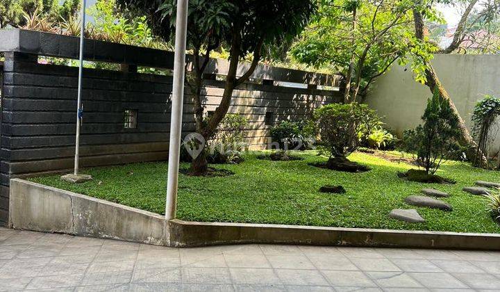 Rumah Nyaman 2 Lantai di Setraduta Bandung 2