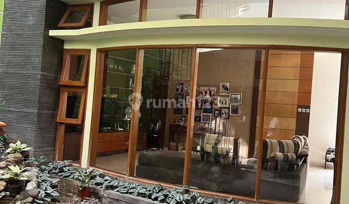 Rumah Nyaman 2 Lantai di Setraduta Bandung 1