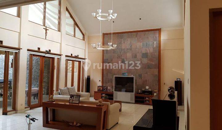 Rumah Nyaman semi furnish di Setrasari Bandung 1