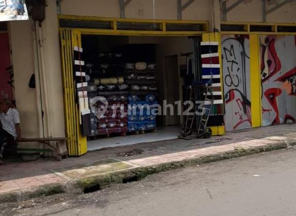 Business Space for Fabric Shop in Dulatip Bandung Business Space for Fabric Shop in Dulatip Bandung
