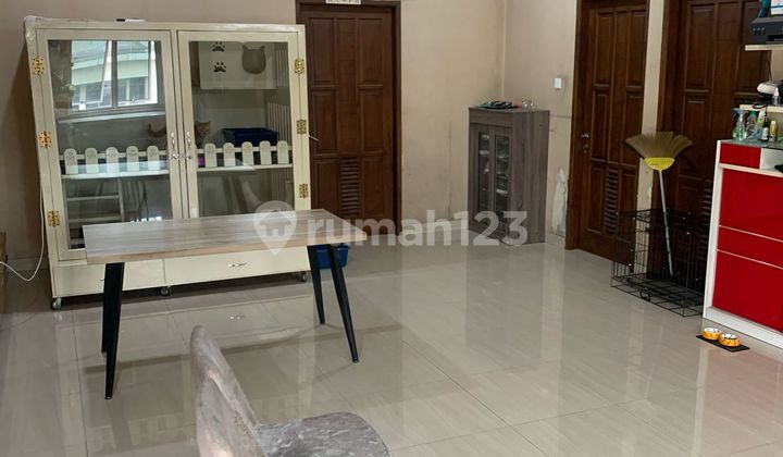 Bandung City Center Shop, Kosambi Fully Furnished 1