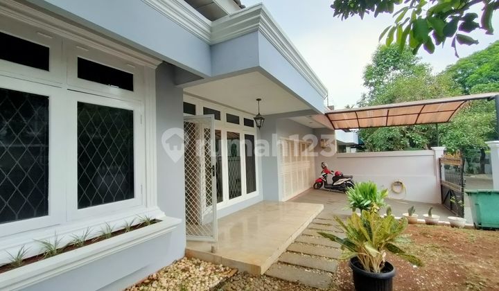 Rumah Bagus Siap Huni Halaman Luas Di Villa Cinere Mas Rumah Bagus Siap Huni Halaman Luas Di Villa Cinere Mas
