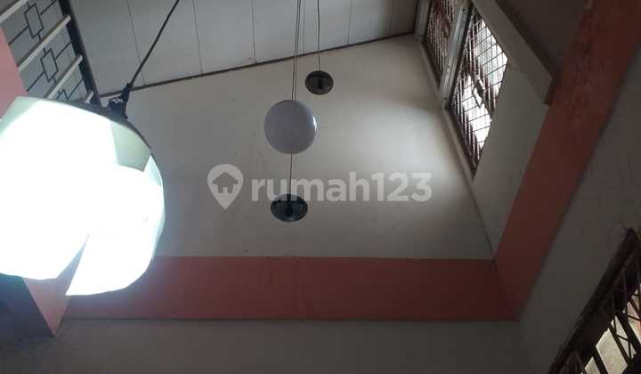 Rumah 2 Lantai Dalam Komplek Di Cinere, Depok 2