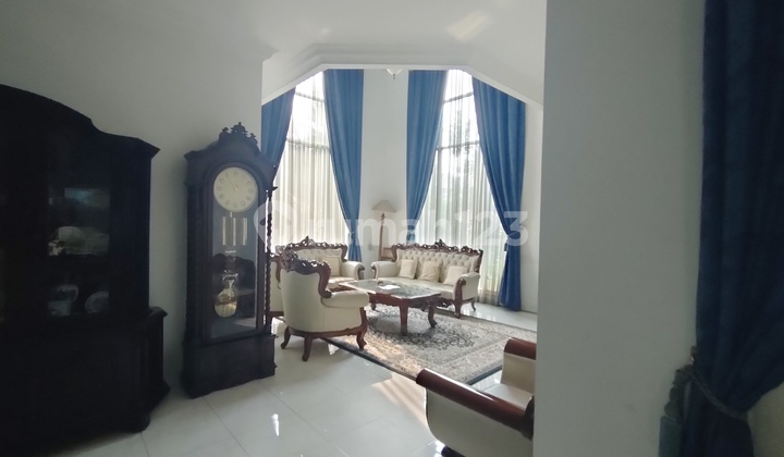 Rumah Konsep Mediteranian Dekat MRT Lebak Bulus, Jaksel