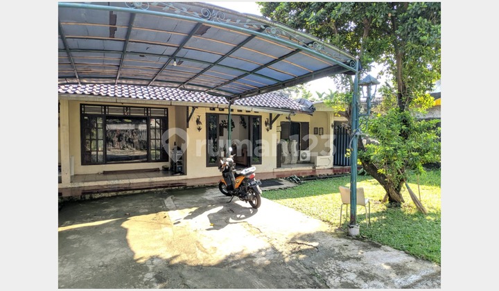 Rumah bergaya minimalis di Gandul, Cinere Depok Rumah bergaya minimalis di Gandul, Cinere Depok