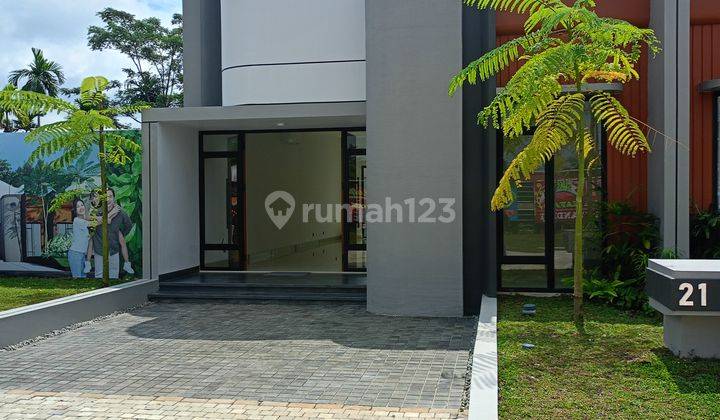 Rumah Mewah One Gate System Dekat Jalan Raya  2