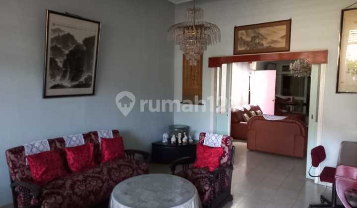 Disewakan Rumah Di Kejaksaan- Pusat Kota Bandung Disewakan Rumah Di Kejaksaan- Pusat Kota Bandung