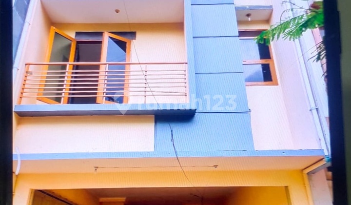 Dijual Ruko Kurdi , Moch.toha Bandung di Ruko Kurdi Regency, Jl. Inhofftank No.37, Pelindung Hewan, Astanaanyar, Kota Bandung, Jawa Barat, Indonesia, 40243, Bandung Kota