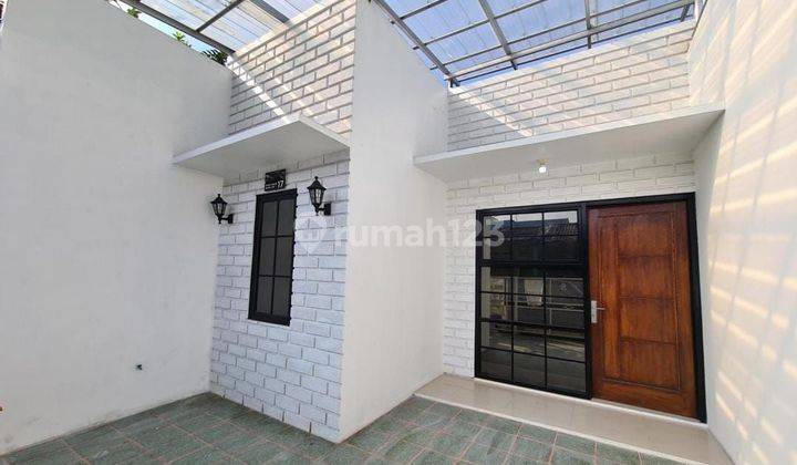 Rumah putih di jual, d/v 2