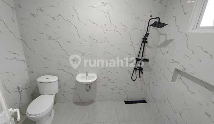 For Sale House Nuasa Alam Citra Raya Tangerang. Two 2