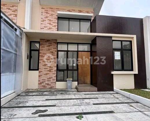 For Sale Standard Developer House in Villagio Cluster. 1