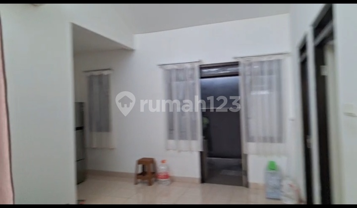 Di Sewakan Rumah Semi Furnished Cluster Villagio. Ch 2