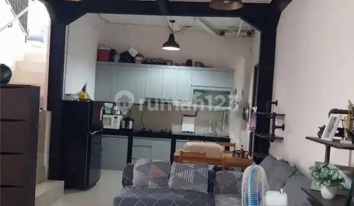 Rumah Bagus Dalam Perumahan Ciputat Timur, Tangerang Selatan Rumah Bagus Dalam Perumahan Ciputat Timur, Tangerang Selatan