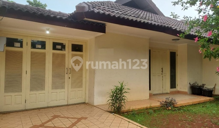 Rumah Lama Dalam Komplek di Lebak Bulus, Dekat Ke Mrt Lebak Bulus