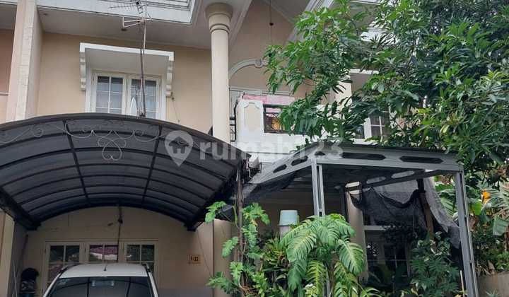 Beautiful 2-Story Ready-to-Occupy House in a Complex in East Ciputat 1