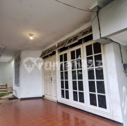 2-Story House in a Residential Complex in Cinere, Depok 2