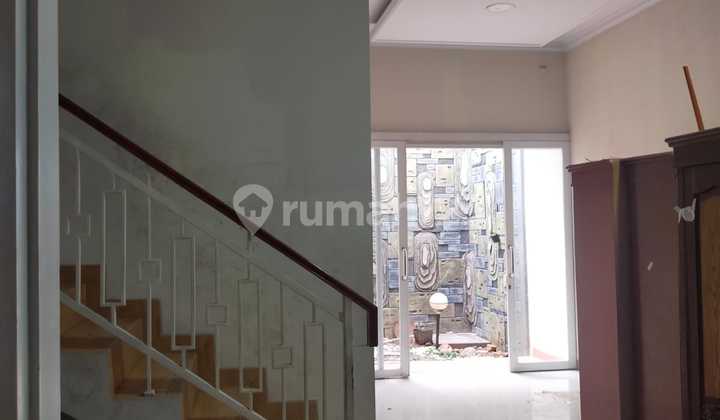 Rumah 2 Lantai, di Jagakarsa, Jakarta Selatan