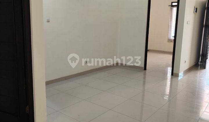 House in Batununggal Semi Furnished SHM