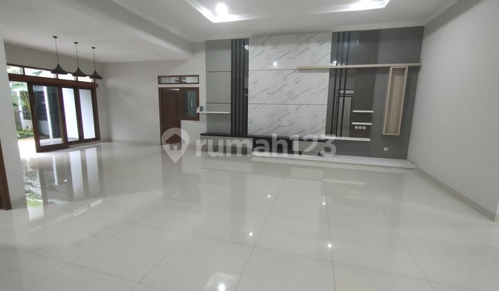 Rumah mewah lux di Batununggal mainroad Baru SHM 