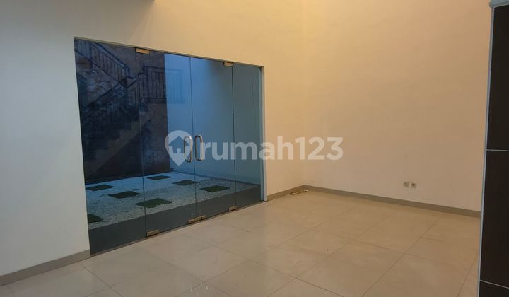 Nice 2-Story House in Batununggal