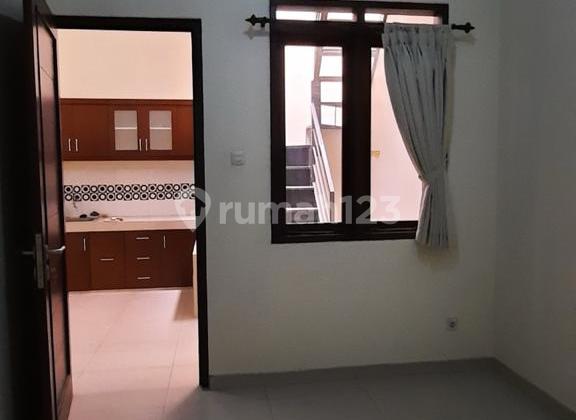 Rumah Minimalis di Batununggal 2