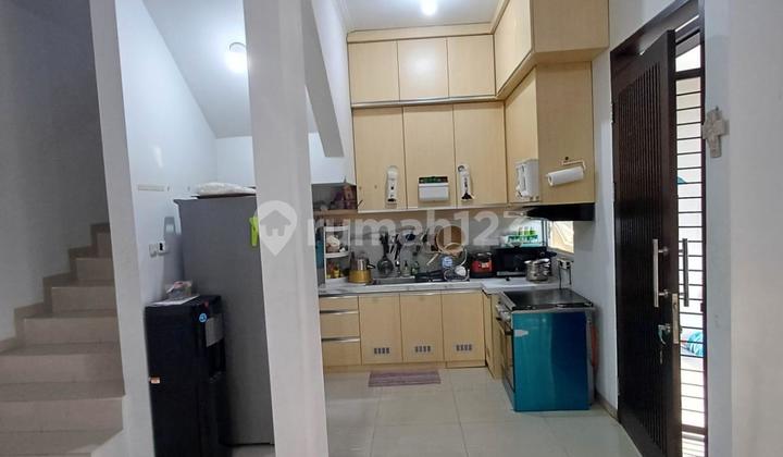 Sell Fast! 2-Story Mekar Wangi House Semi-Furnished 2