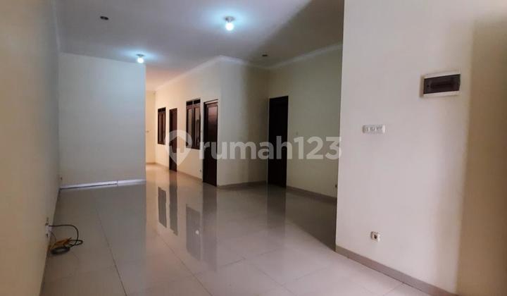 Rumah Minimalis di Batununggal