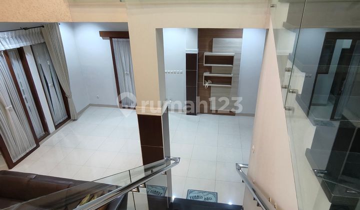 Ready to Live In, House, 2 Floors, in Batununggal Fully Furnished 2