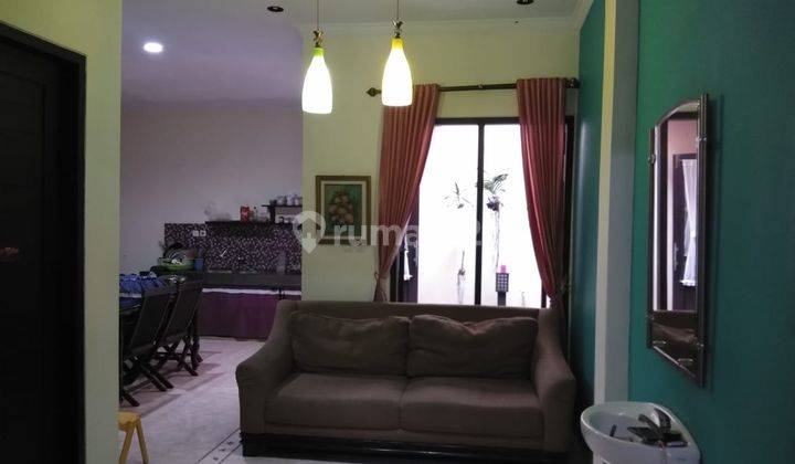 Rumah 2 Lantai Bagus di Serpong, Tangerang Selatan 1