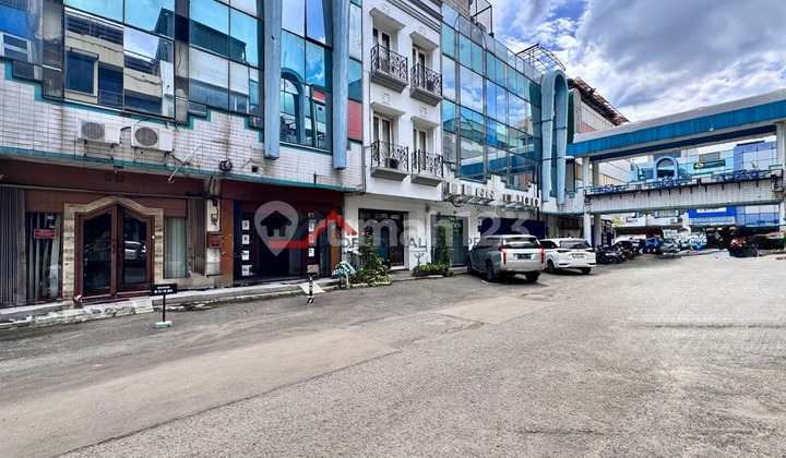 Komplek Ruko Perkantoran De Best / Lotte Mart Fatmawaty Raya Komplek Ruko Perkantoran De Best / Lotte Mart Fatmawaty Raya