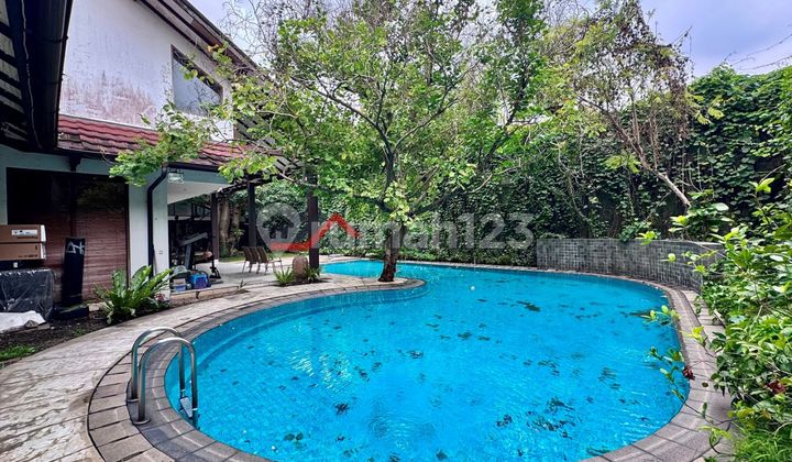 Rumah Siap Huni Dalam Komplek Halaman Luas Lingkungan Tenang  1