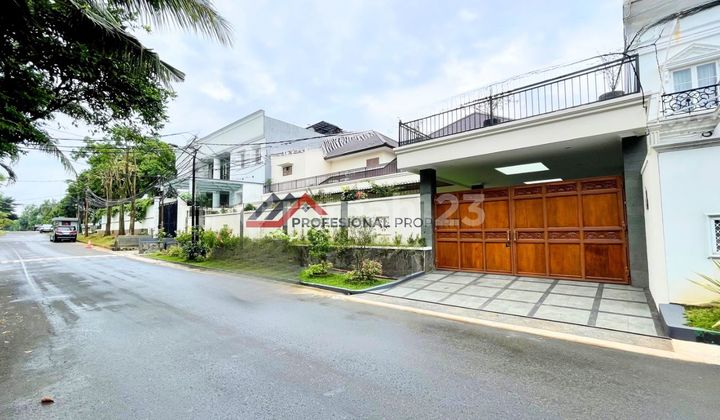 Rumah Baru Dalam Komplek Private Pool Asri