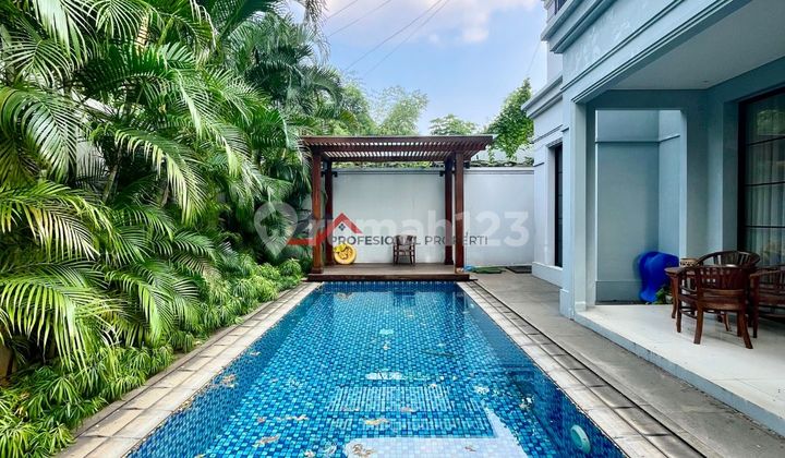 Modern Eropa Classic With Private Pool Komplek