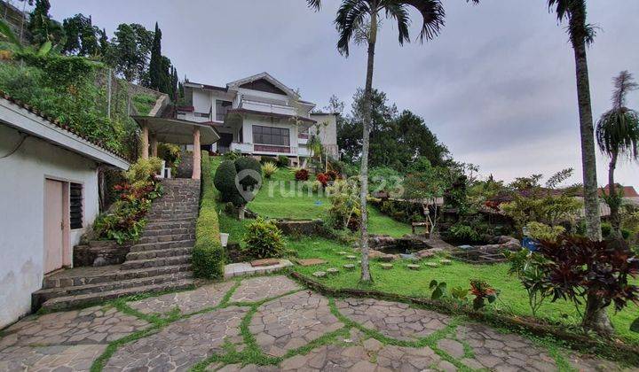 Dijual Villa Tretes 2 Lantai, Shm, Bagus, Furnished  1