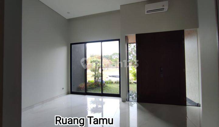 Rumah Modern Gres Minimalis, Pakuwon Indah 2 Lt 2