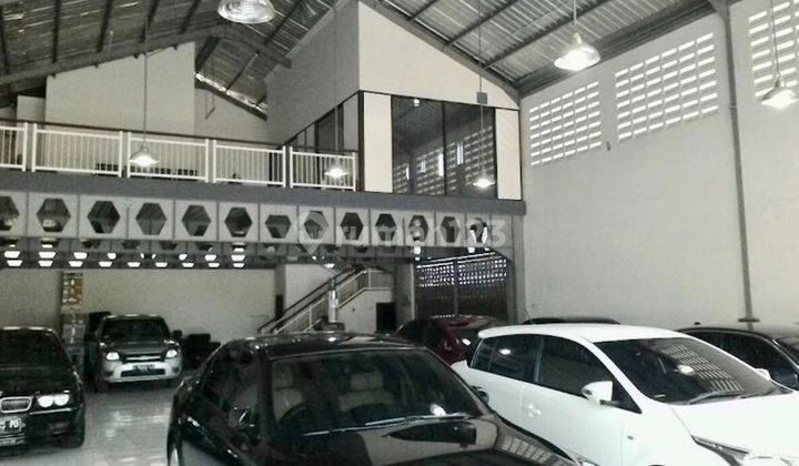 Dijual Tempat Usaha Showroom Pucang Anom  1