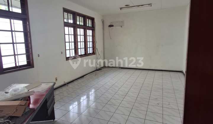 For Rent Spacious Corner House on Duren Sawit Roadside